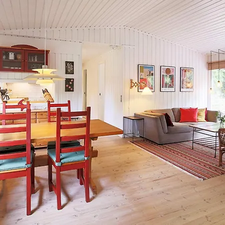 Tranquil Retreat In Rageleje-by Traum Feriehus Vejby